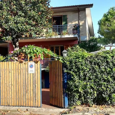 Sea House *